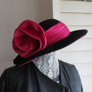 Mr John New York Paris Felt Hat Classic Glamour Black Red Flower Women's Vintage
